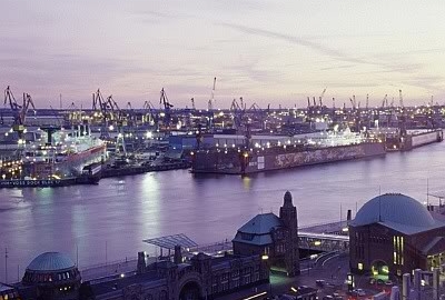 Port w Hamburgu chce bunkrować statki napędzane LNG